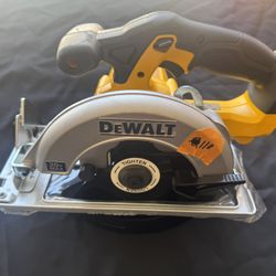 Dewalt 6 1/2 Circular Saw TOOL ONLY 