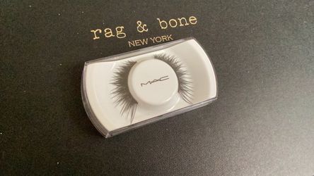 MAC Cosmetics False Lashes in Case