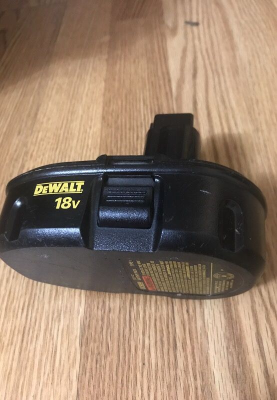 DEWALT DW9099 18v BATTERY PACK TYPE 1 MADE IN JAPAN