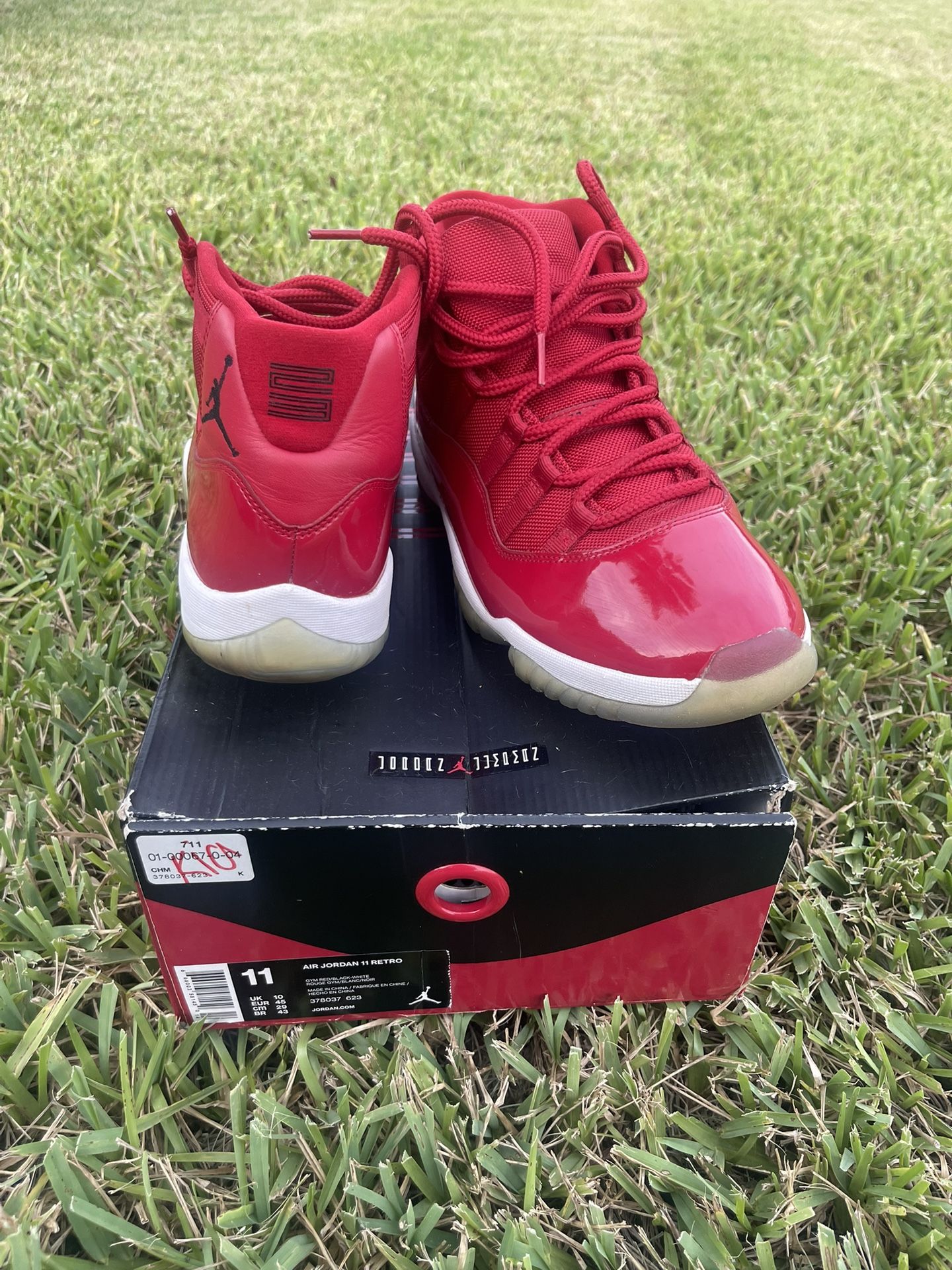 Jordan Yeezy Nike Balenciaga