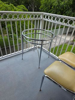 Chrome round Table base and chairs