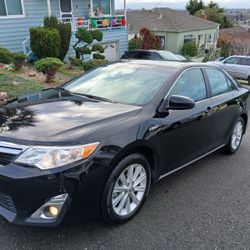 2014 Toyota Camry Hybrid 