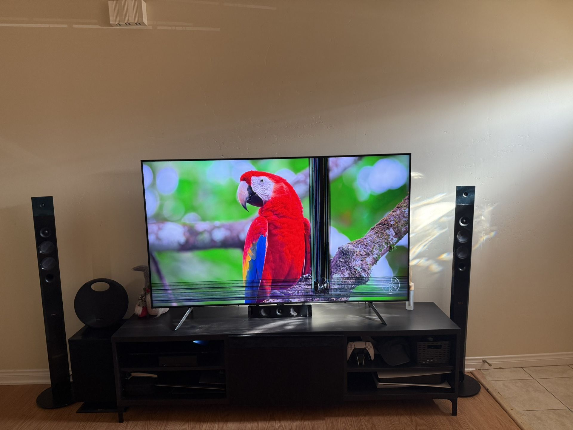 For Parts Samsung 65" Q70T QLED 4K Smart TV 2020