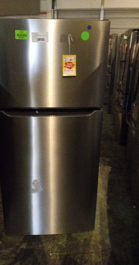 FRIGIDAIRE LFTRVF 20-cu ft Top-Freezer Refrigerator FS AW