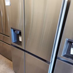 LG 27cu.ft Side-By-Side Refrigerator w/ Craft Ice
