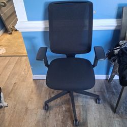 Steelcase office chairs black fabric seats