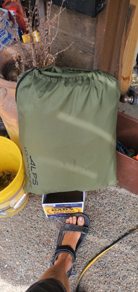 Alps Mountaineering Queen Air Mattress