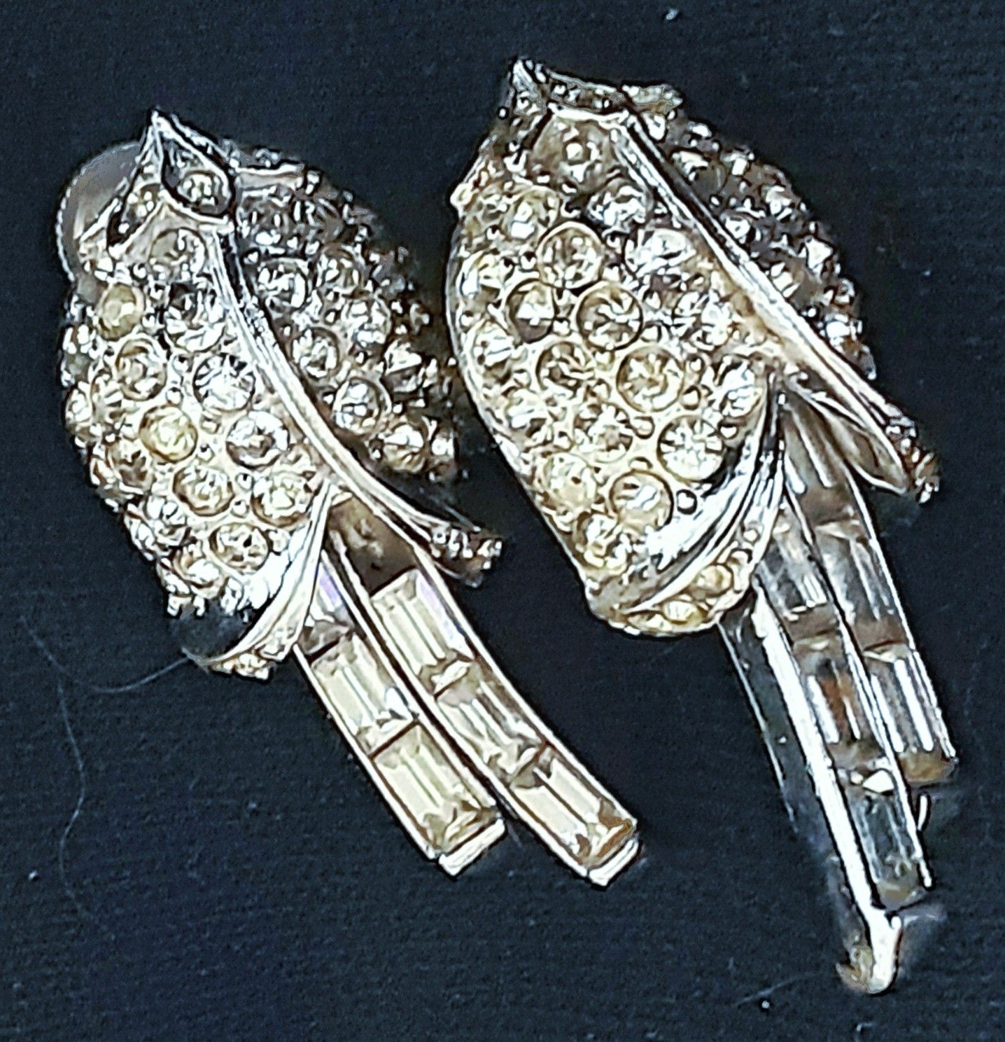 As is Art Deco unsigned Tulip Floral designed clear rhinestone earrings w screwbacks