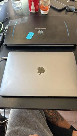 Apple MacBook Pro intel series 2019