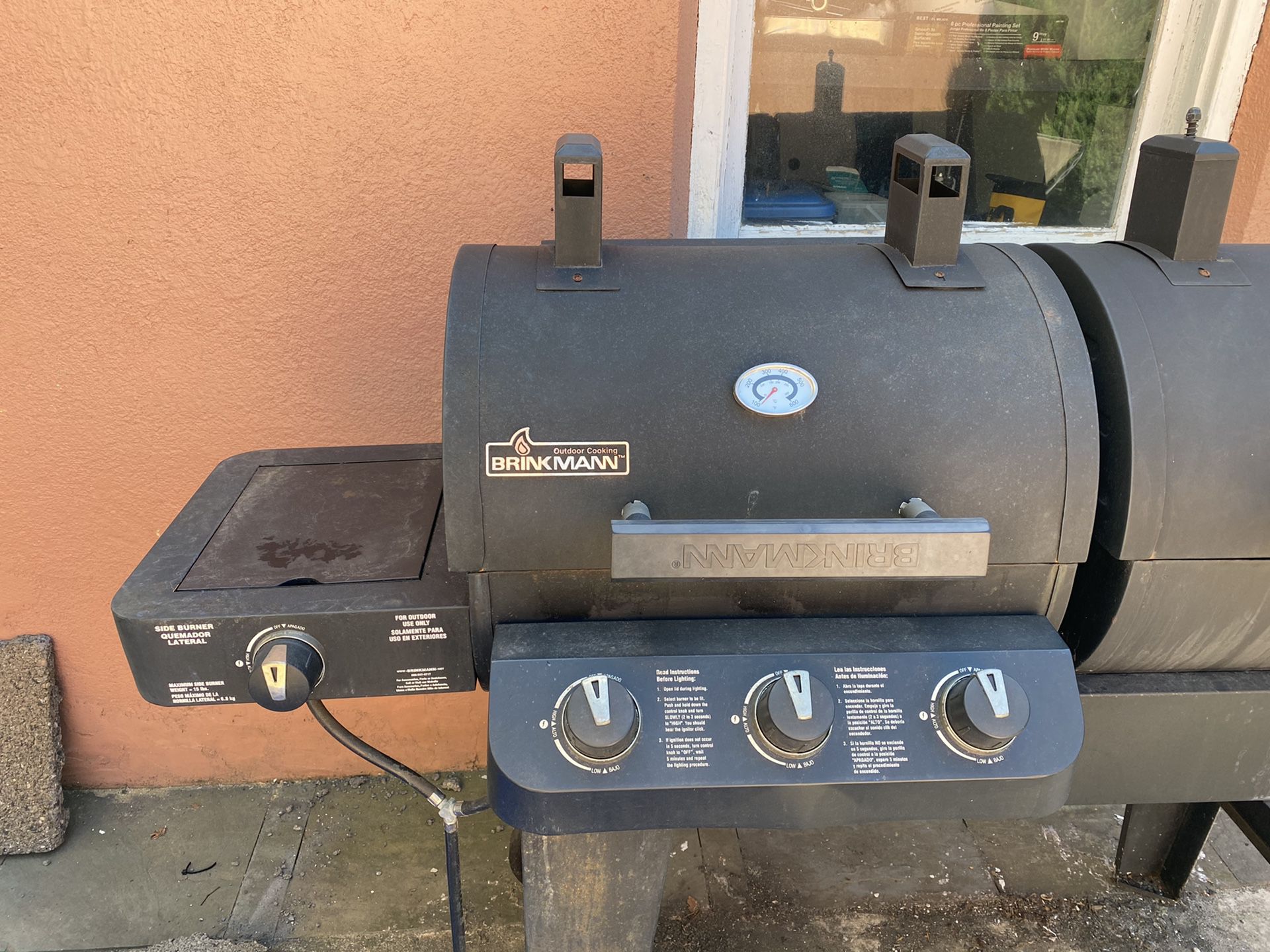 brinkmann 3 burner charcoal & gas combo grill with side