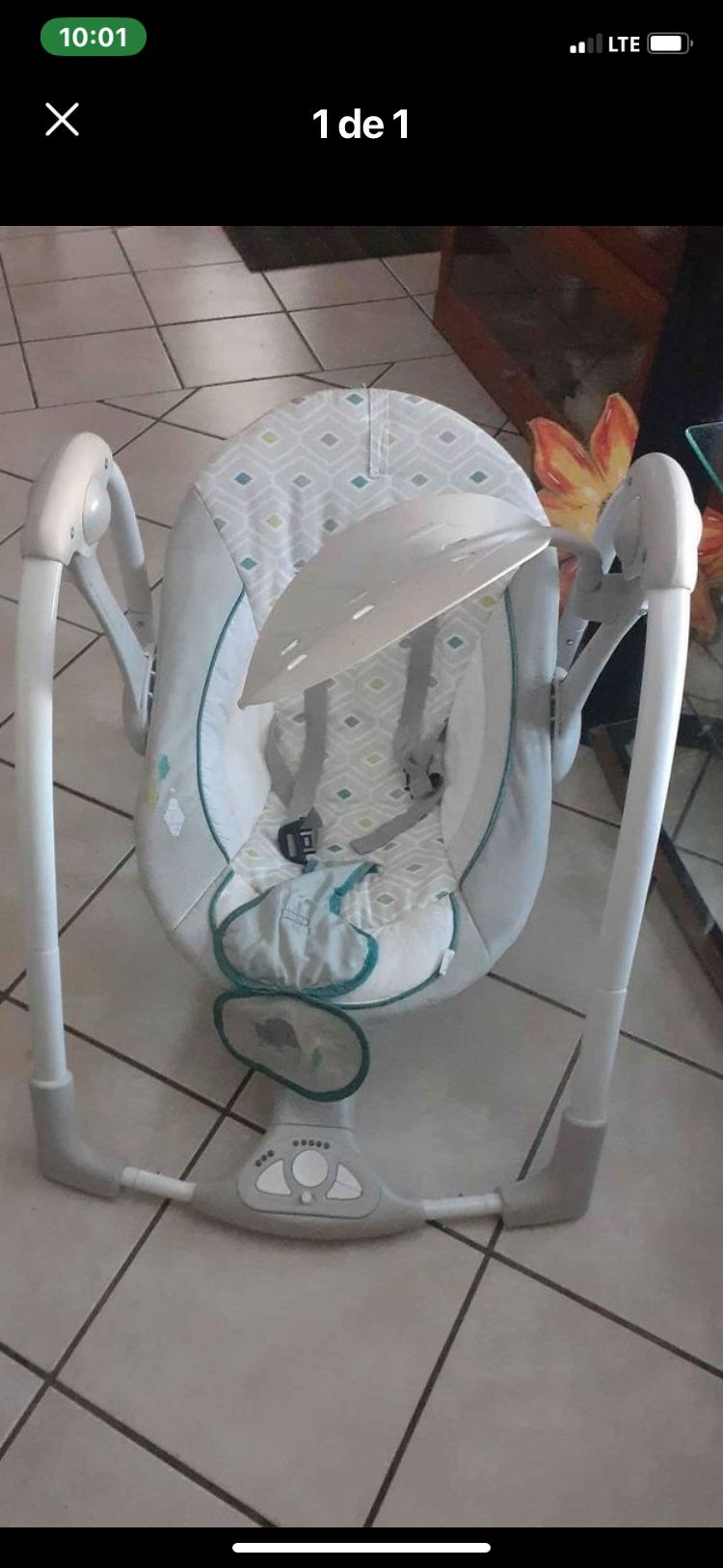 Baby Swing Está Semi Nuevo $30 Recogerlo En Irving 75060