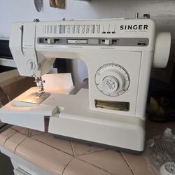 Singer Sewing Machine