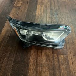 NICE 2017-2022 HONDA CR-V CRV RIGHT PASSENGER SIDE RH HEADLIGHT HALOGEN OEM