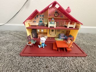 Bluey - Season 3 Play House