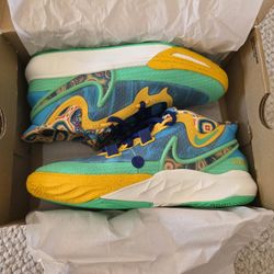 Kyrie Irving 8 GO SE Baltic Blue 6.5Y