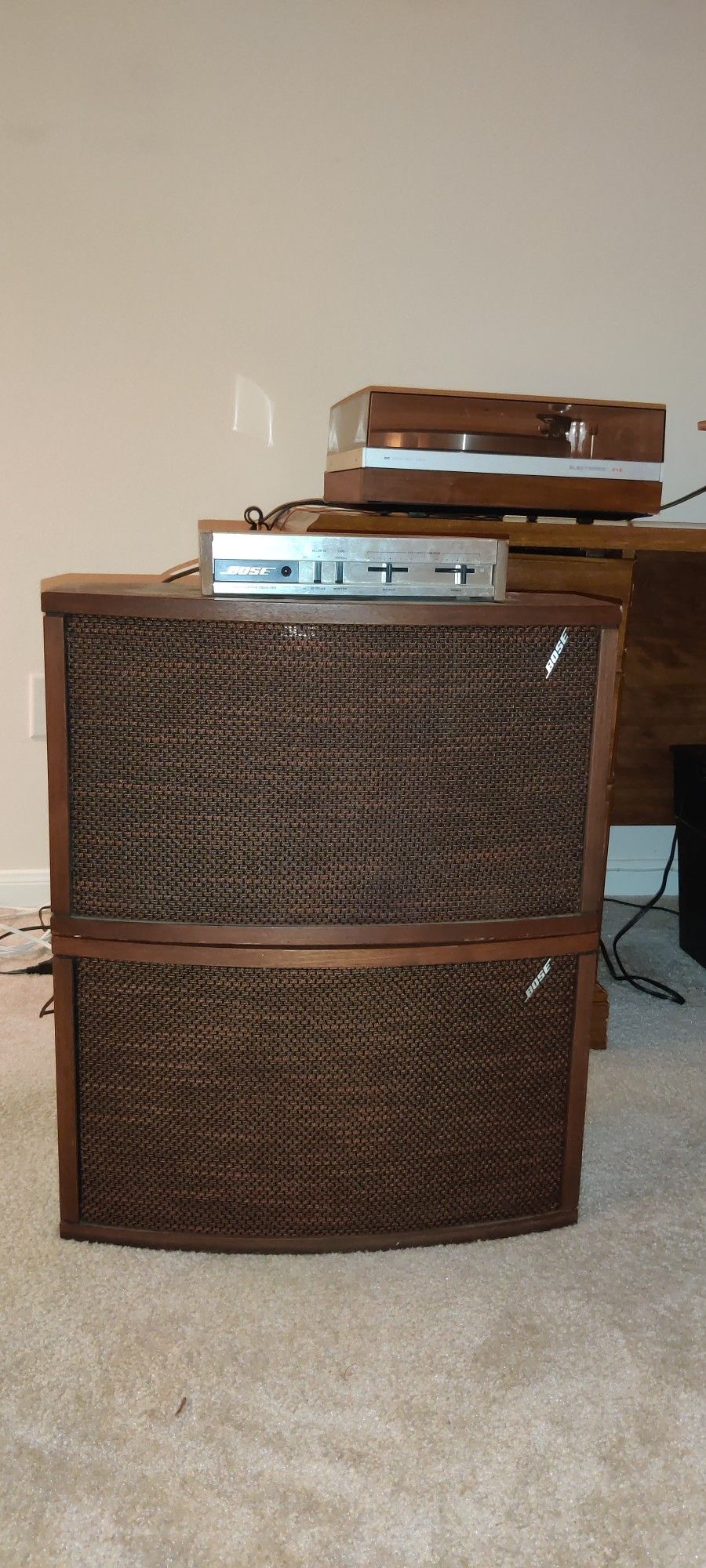 Bose 901 Series III Rare Direct Reflecting Speakers w Active Equalizer