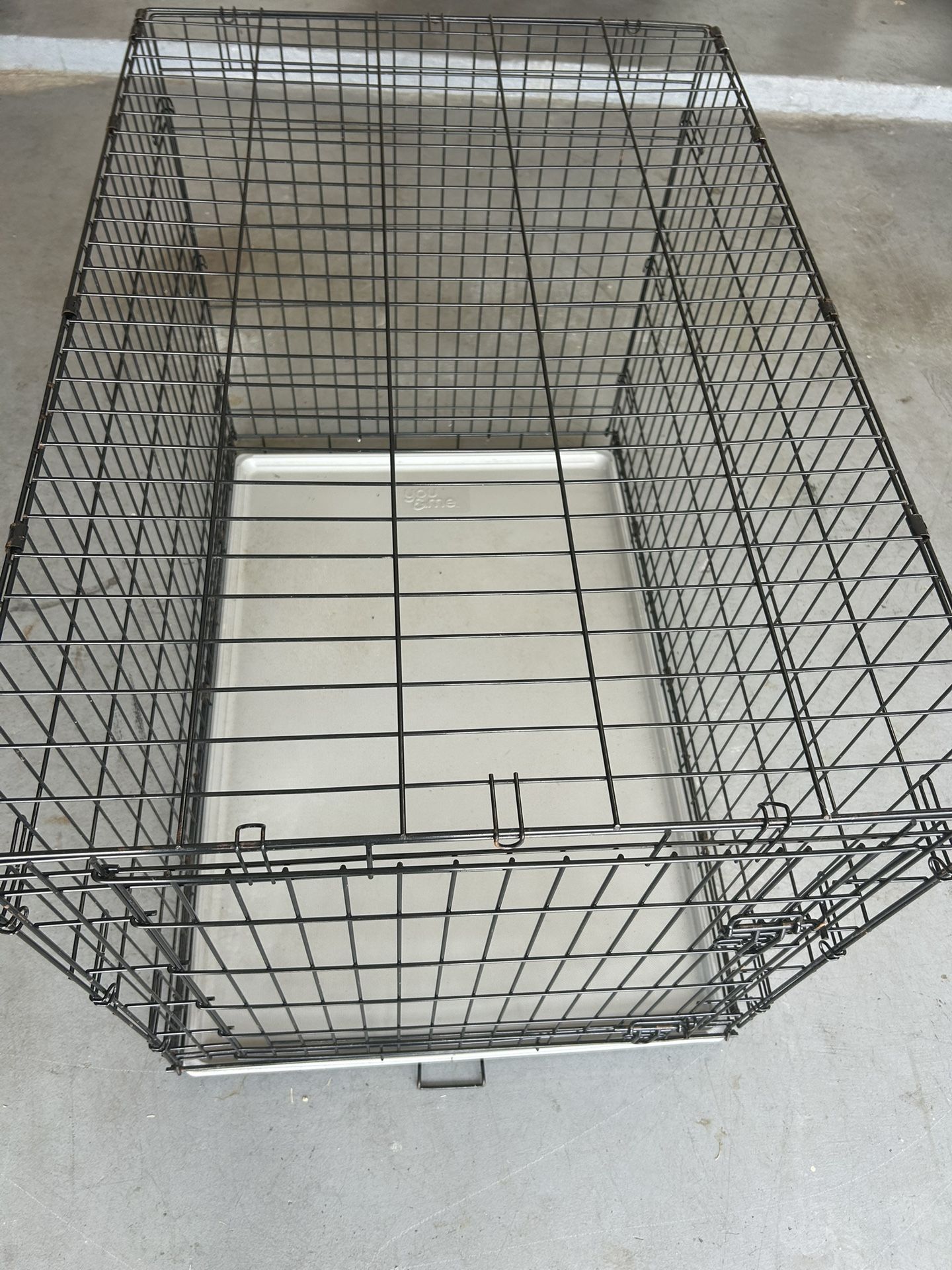 You & Me Large (41 - 65 lbs.) Wire Dog Crate