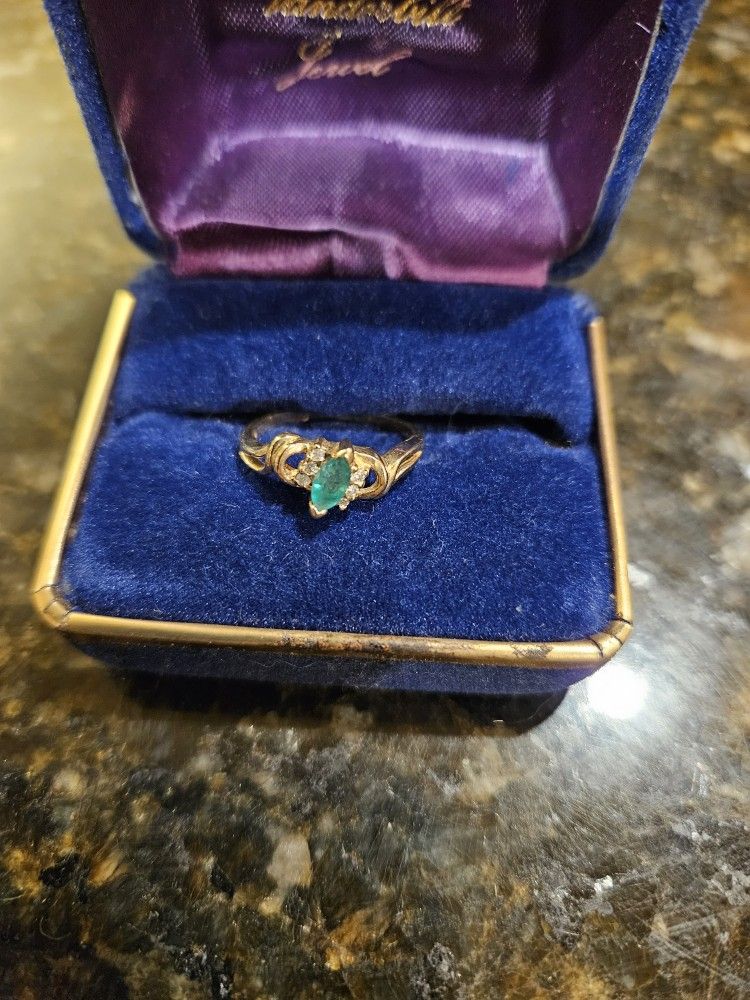 Genuine Emerald Ring - RARE Marquee Cut