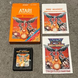 Yar's Revenge Yars Revenge (Atari 2600, 1981) w/ Box Manual Comic Book Tested