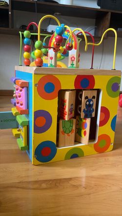 Battat Wooden Activity Cube - 5-Sided Play Center with Bead Maze, Doors