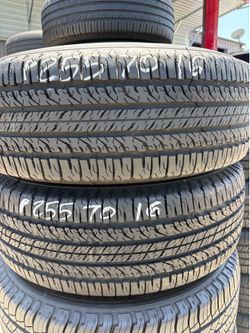 255/70r16 Two BfGoodrich Tires In Great Shape