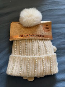 Pearl Beanie and Glove Set