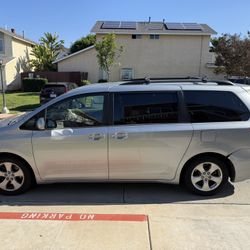 2014 Toyota Sienna