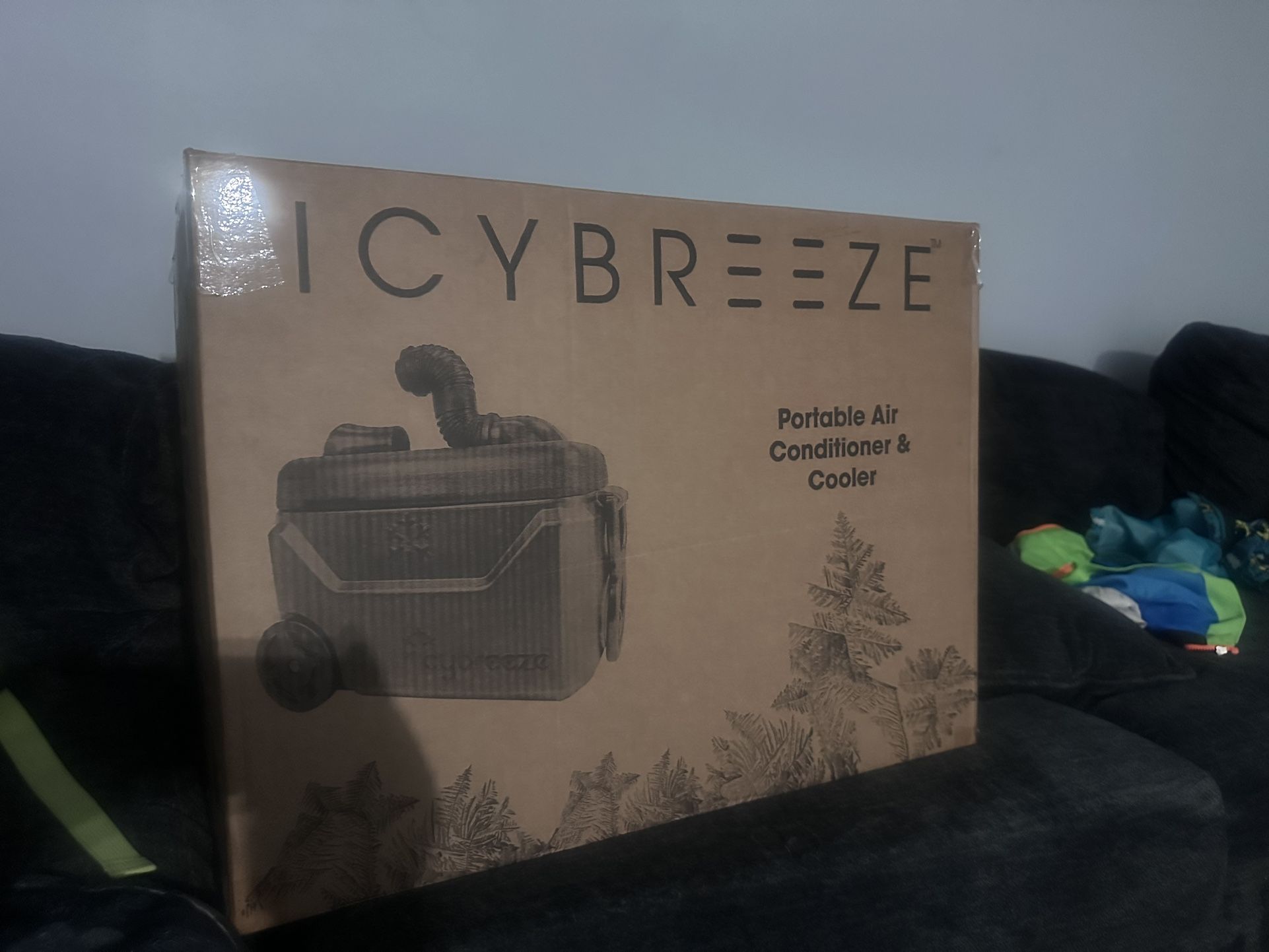 Portable Cooler/ Air Conditioner