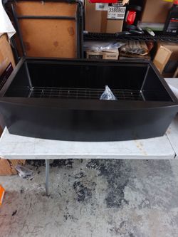 New Black Stainless Farmhouse Kitchen Sink. 33x20x9 single-Bowl