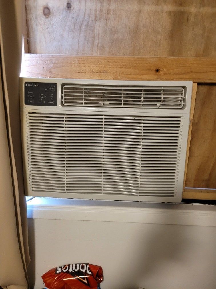 Huge Cool Living Window Air Conditioner
