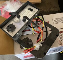 Semi New RV Power Outlet Box To Parallel Two Honda EU2000i  Generator For $75.00 Cash Only Pick Up Only