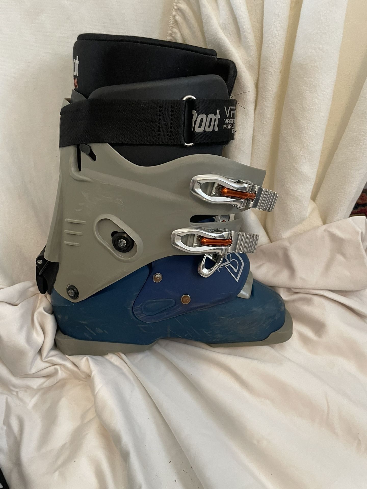 Dale Brand Wide Ski Boots