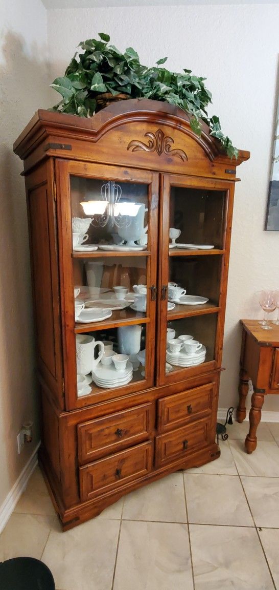 China Hutch