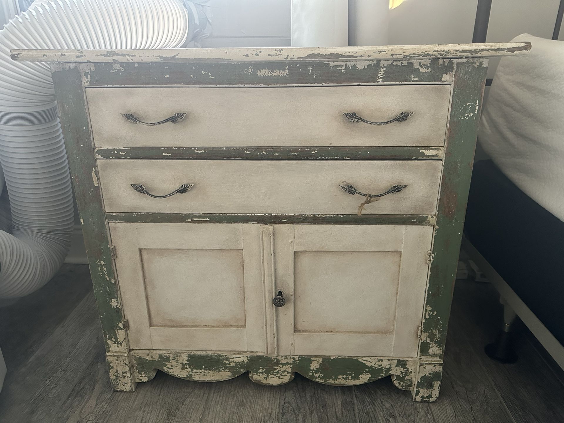 End Tables, Nightstands, Home Decor