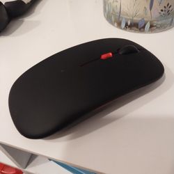 New Wireless Mouse And New Patriotic And Plastic Mouse Pad