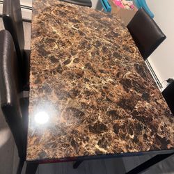 Table with 4 Chairs