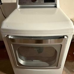 LG Washer and Dryer Set