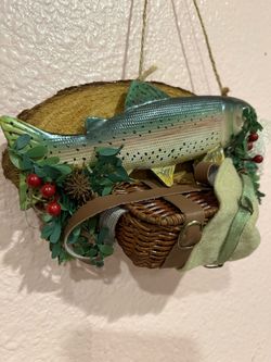 Fisherman’s Hanging Plaque with Metal Fish & Basket & Hat