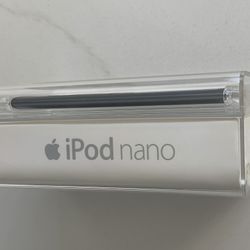 New Apple IPod Nano, in Original Packaging & Box Generation: 4th Capacity: 8 GB  Color: Black  
