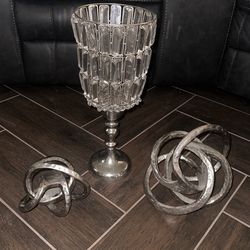 Elegante Set Base Con Figuras