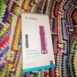 𝅺Fitbit Alta HR Classic Accessory Band Size S/P Color Purple