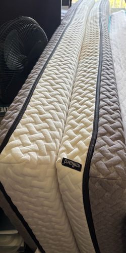 Twin mattress - soft and firm side- washable zipper cover