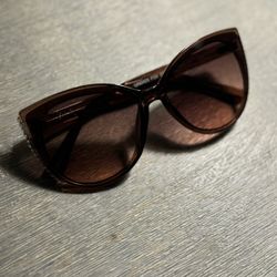 Sofia Vergara X Foster Grant Sunglasses