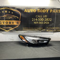 BUICK ENCLAVE 2018-2021 - RH HEADLIGHT OEM (ONE TAB REPAIRED)