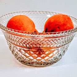Beautiful Anchor Hocking, Wexford Style Crystal Bowl. 9.5" Diameter And 5"  Deep.