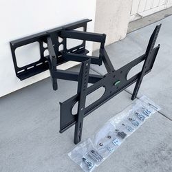 (NEW) $45 Large TV Wall Mount for 37-75 Inches, Full Motion Swivel Tilt VESA 600x400mm, Max 110 lbs 