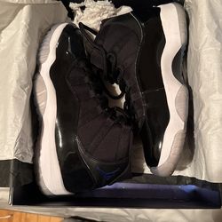 Jordan 11 “Spacejam”