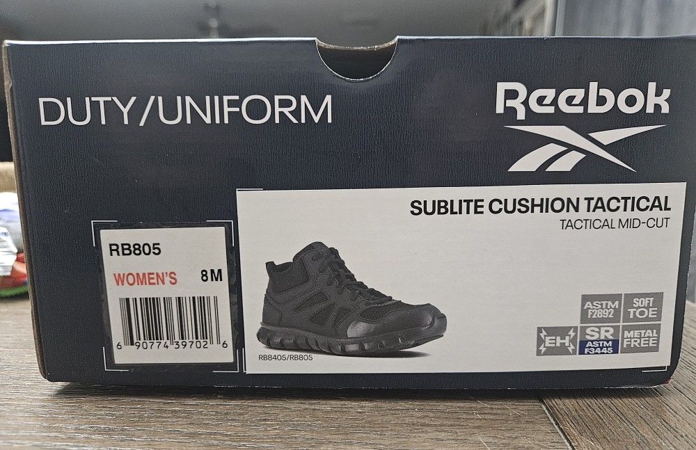 Reebok Women's SIZE 8 Mid Cut Boots