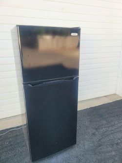 24 x 60 inch tall refrigerator good working