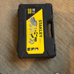 STANLEY Mechanics Tool Set 